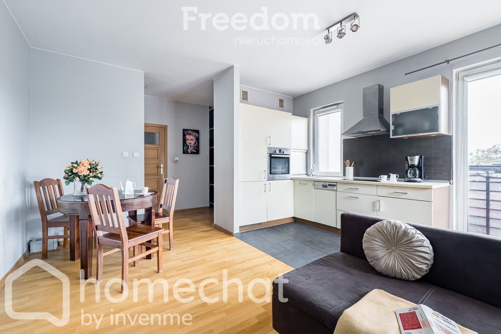 3 pokoje z balkonem, garażem i komórką - Jagiełły
